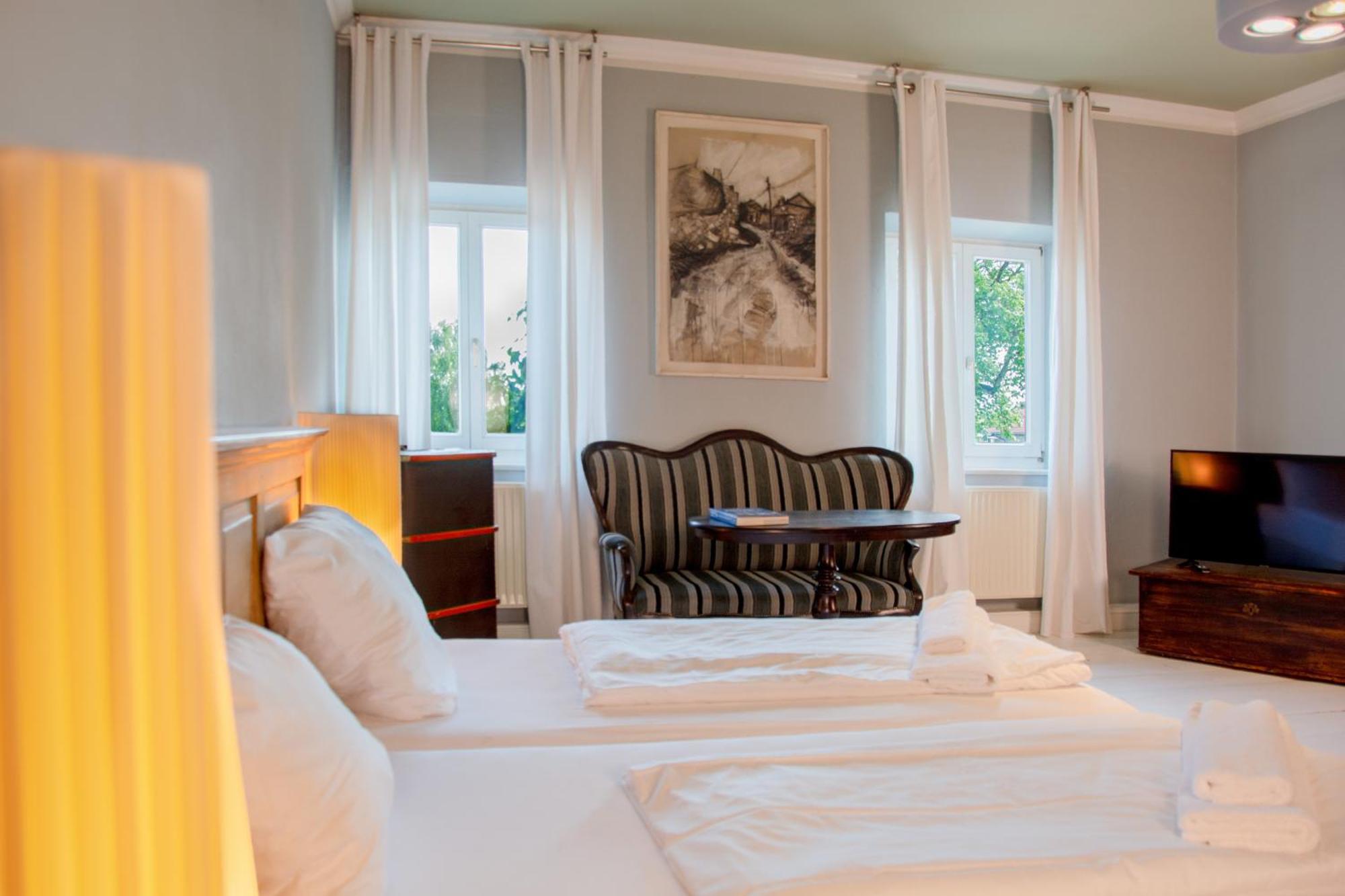 Gut Staudham Gasthof Und Events Hotel Wasserburg am Inn Luaran gambar