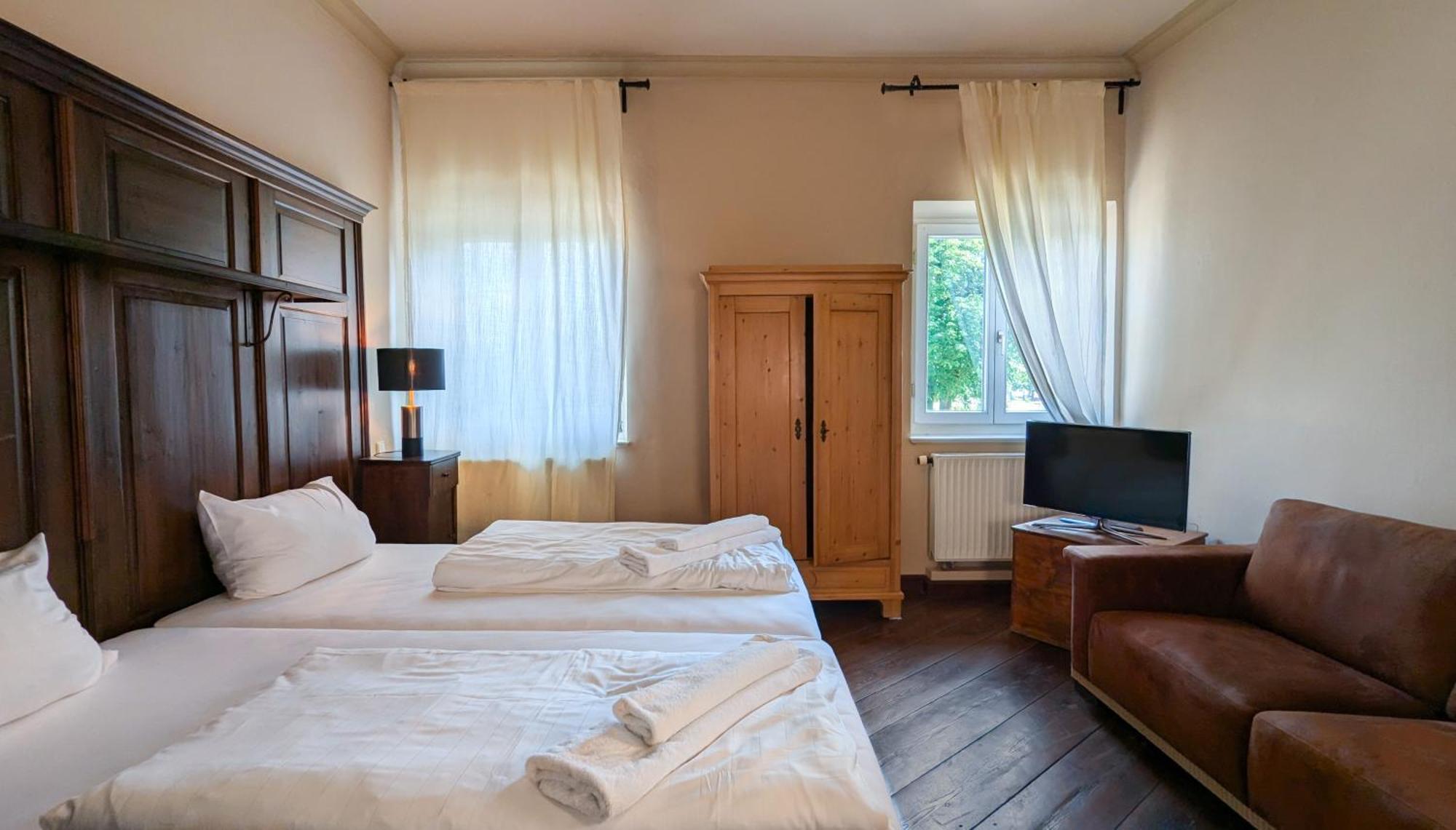 Gut Staudham Gasthof Und Events Hotel Wasserburg am Inn Luaran gambar
